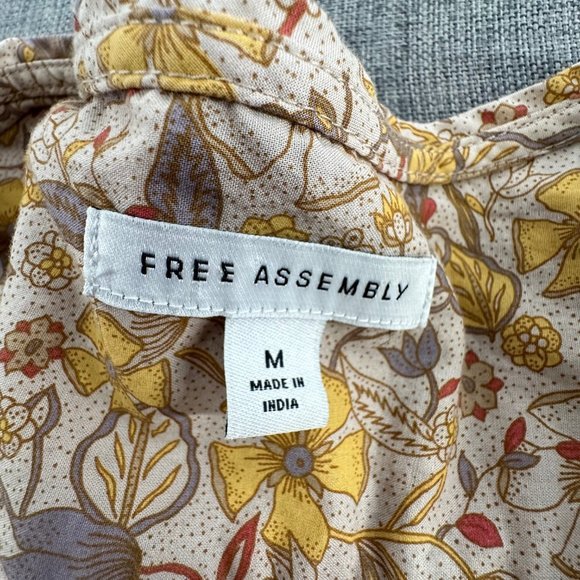 FREE ASSEMBLY Floral Top Medium Ruffled 3/4th Sleeves V-Neck Cotton Half Button - Picture 2 of 12